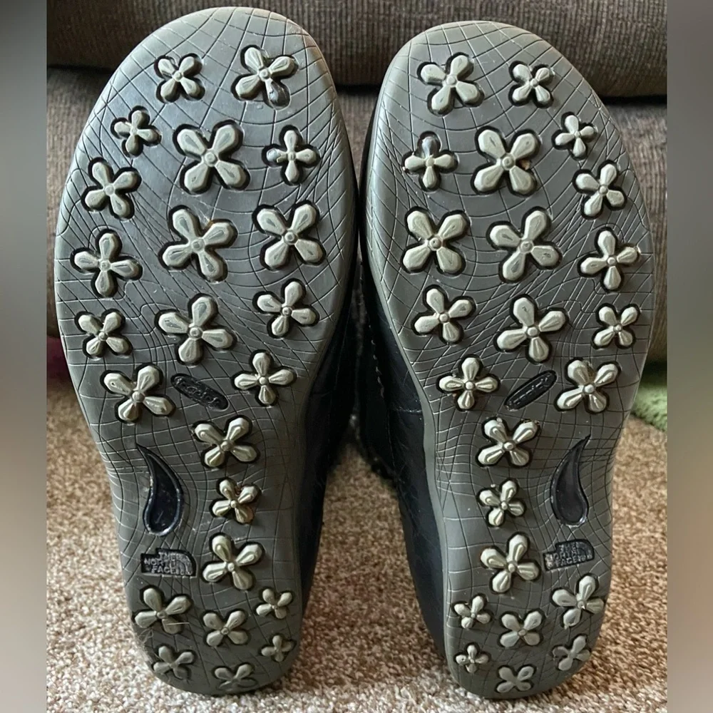 The North Face Primaloft Womens Waterproof Walking Boots Size 8.5